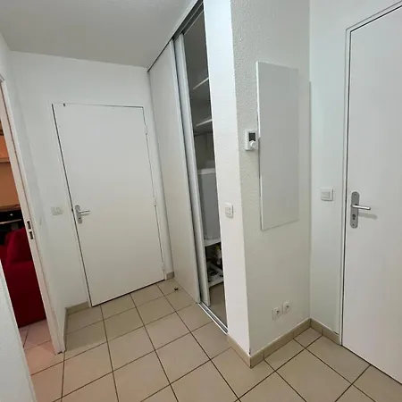 Studio Confortable - Terrasse - Parking - Foret Domaniale De Saint-germain - 2 Pers * Achères