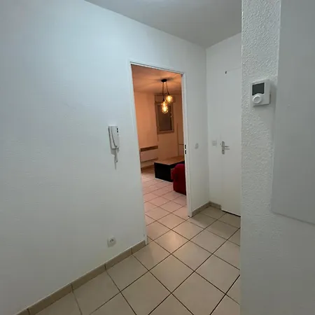 Studio Confortable - Terrasse - Parking - Foret Domaniale De Saint-germain - 2 Pers * Achères